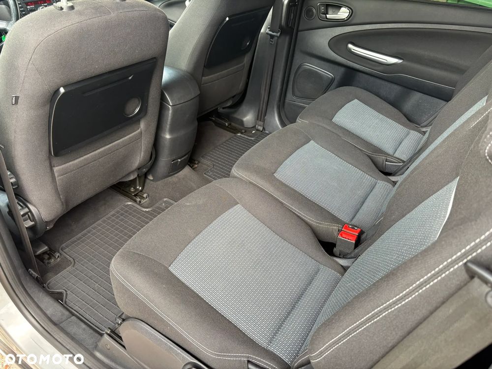 Ford S-Max 2.0 TDCi DPF Titanium - 19