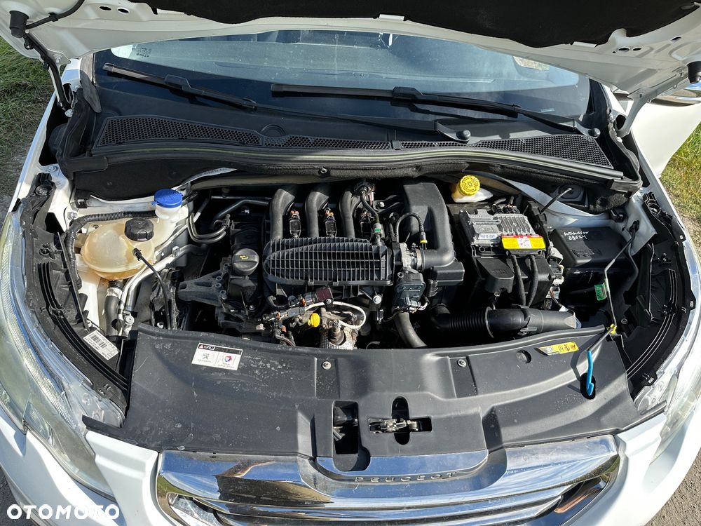 Peugeot 2008 - 13