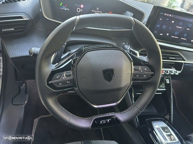 Peugeot 2008 1.2 PureTech GT EAT8 - 16
