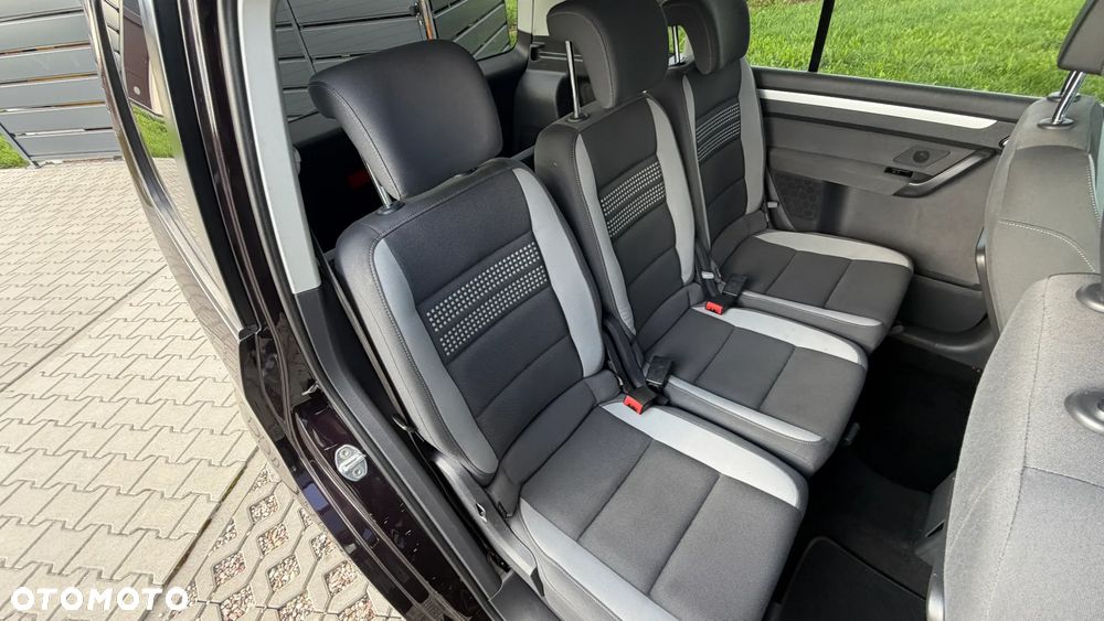 Volkswagen Touran 2.0 TDI DPF Highline DSG - 28