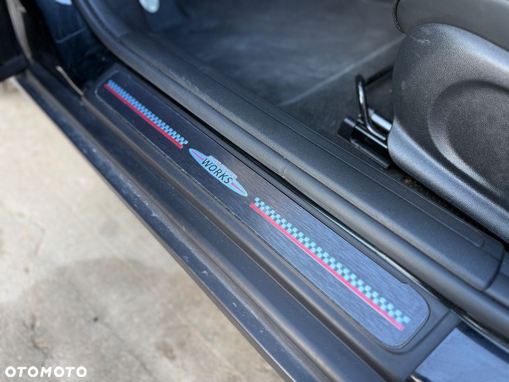 MINI John Cooper Works ALL4 sport - 29