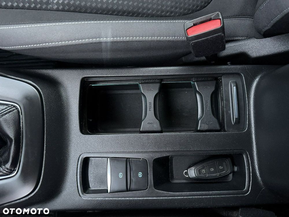 Ford Focus - 28