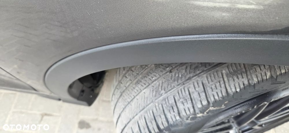 Ford Kuga 1.5 EcoBoost 2x4 Titanium - 24