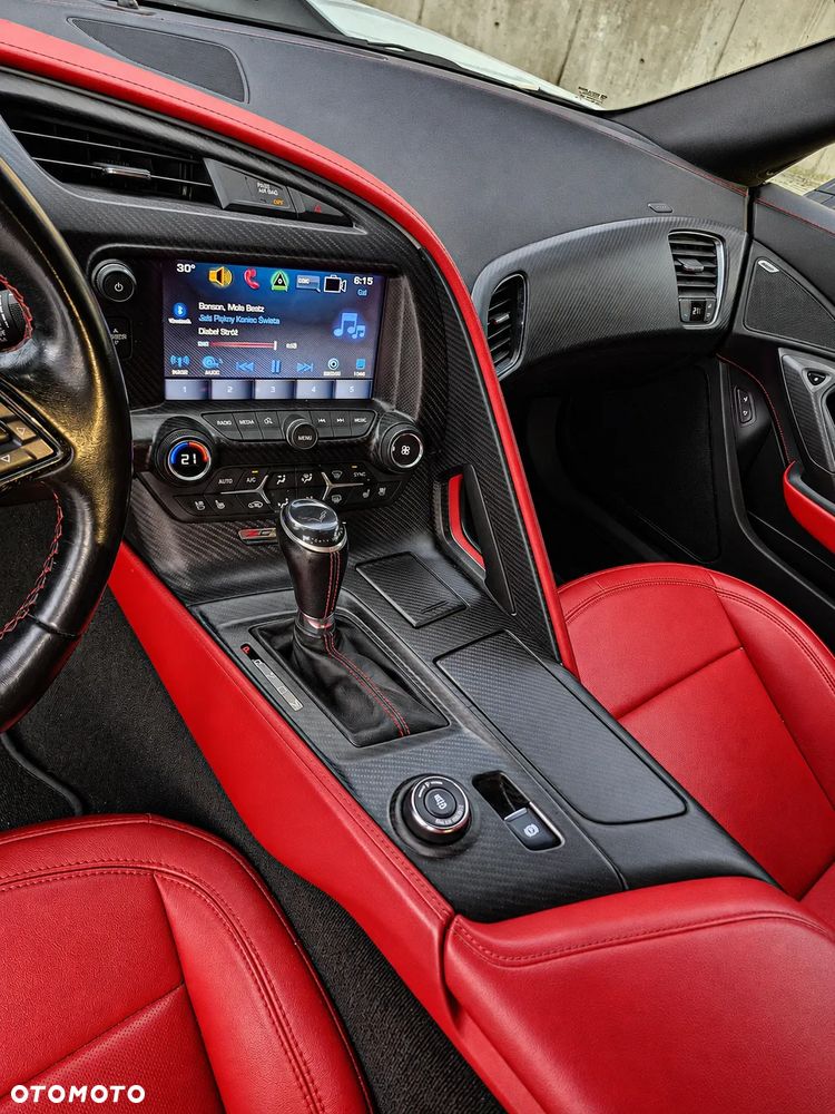 Chevrolet Corvette - 8