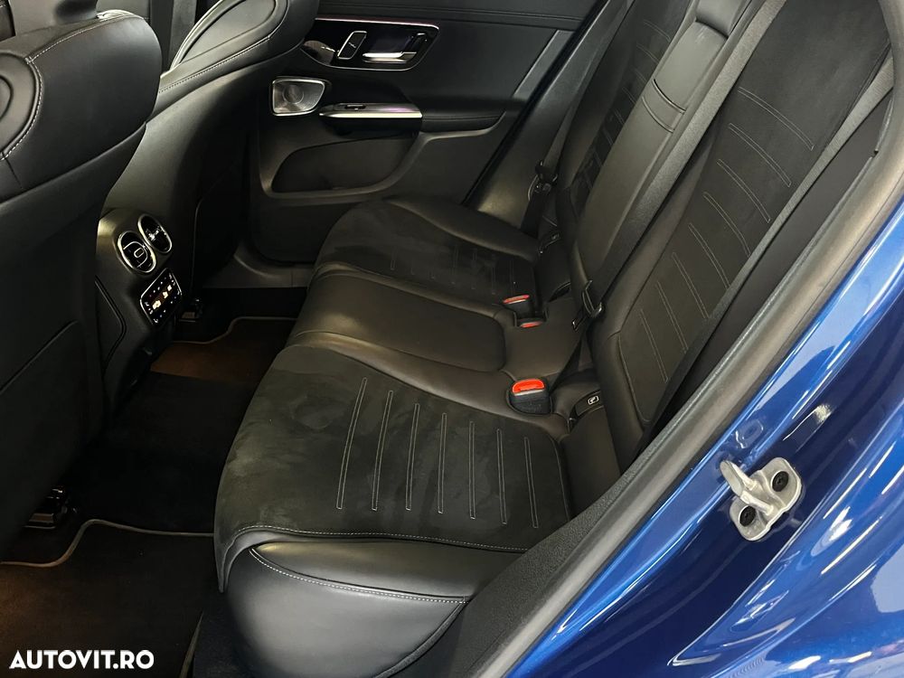 Mercedes-Benz GLC Coupe 300 e 4MATIC PHEV - 12