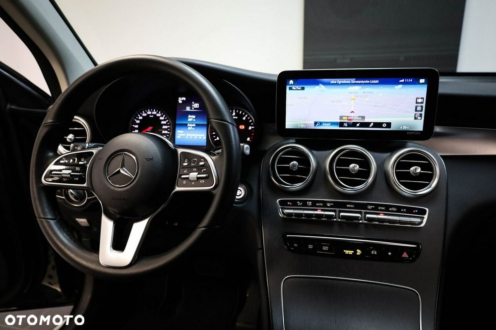 Mercedes-Benz GLC - 23