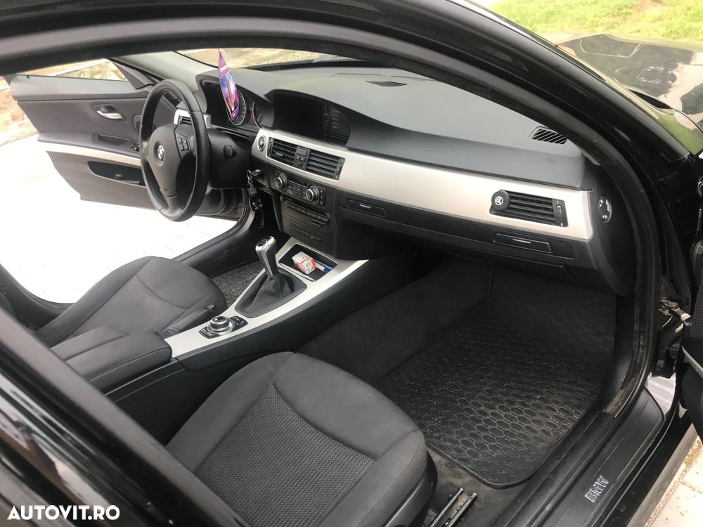 BMW Seria 3 320d - 5