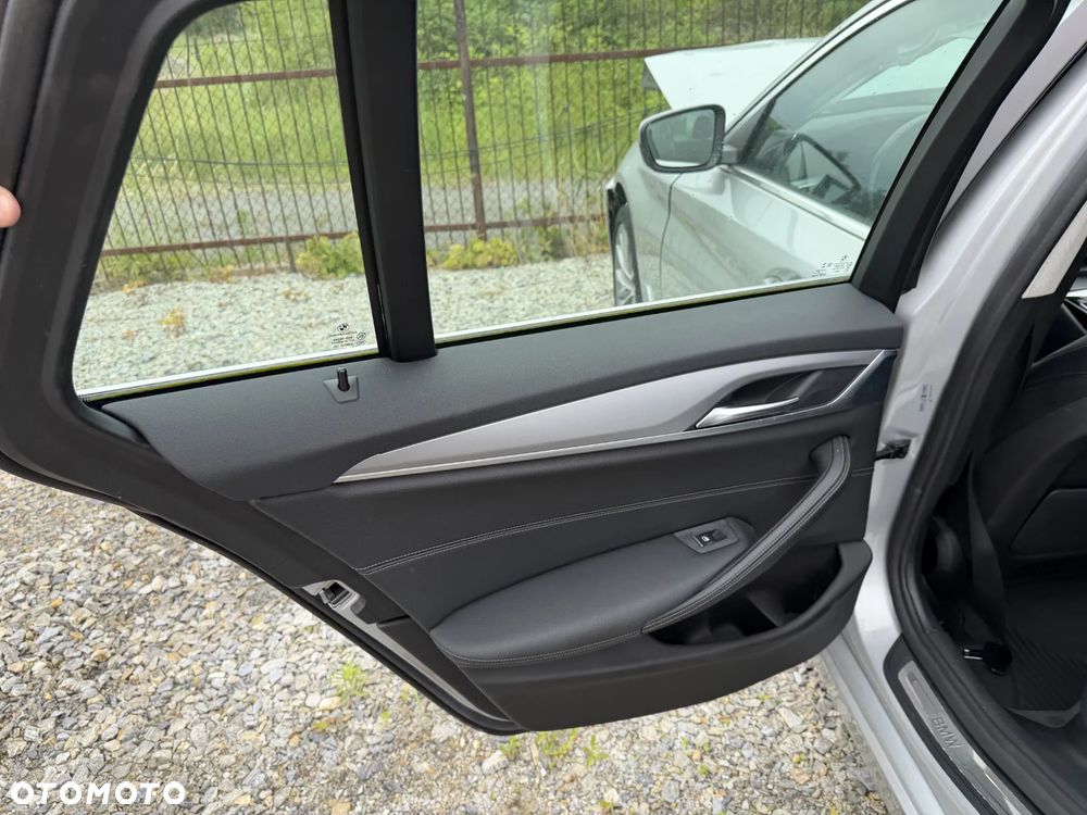 BMW Seria 5 530d xDrive Sport Line - 23