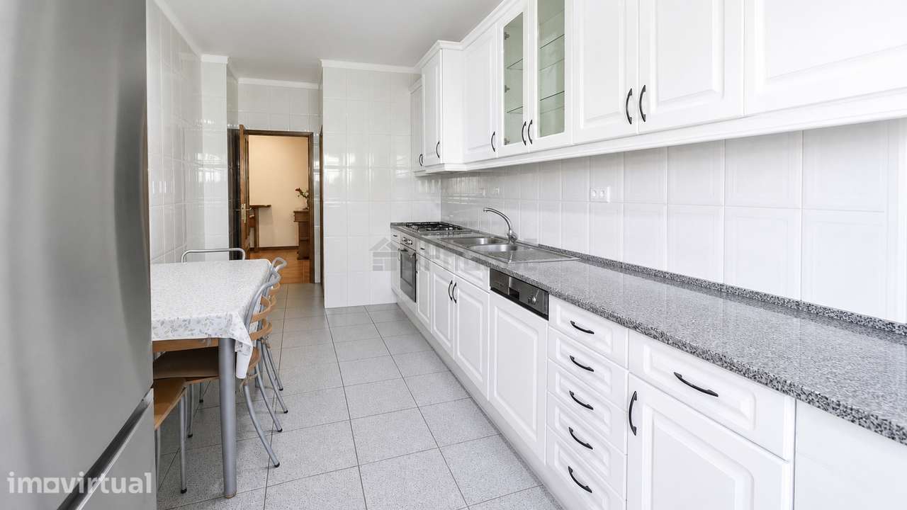 Apartamento T3 para Arrendamento - Marzovelos - Grande imagem: 2/15