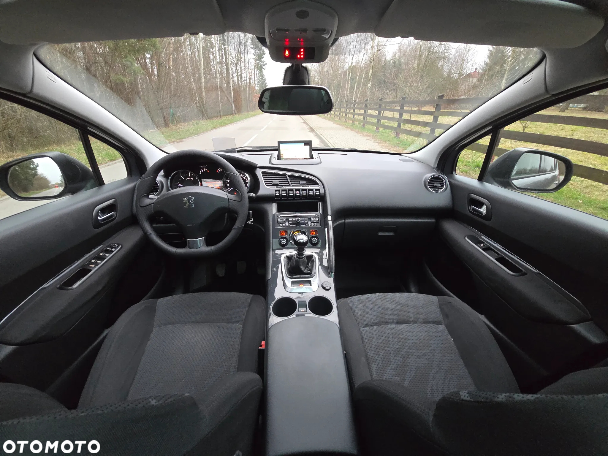 Peugeot 3008 1.6 HDi Premium - 8