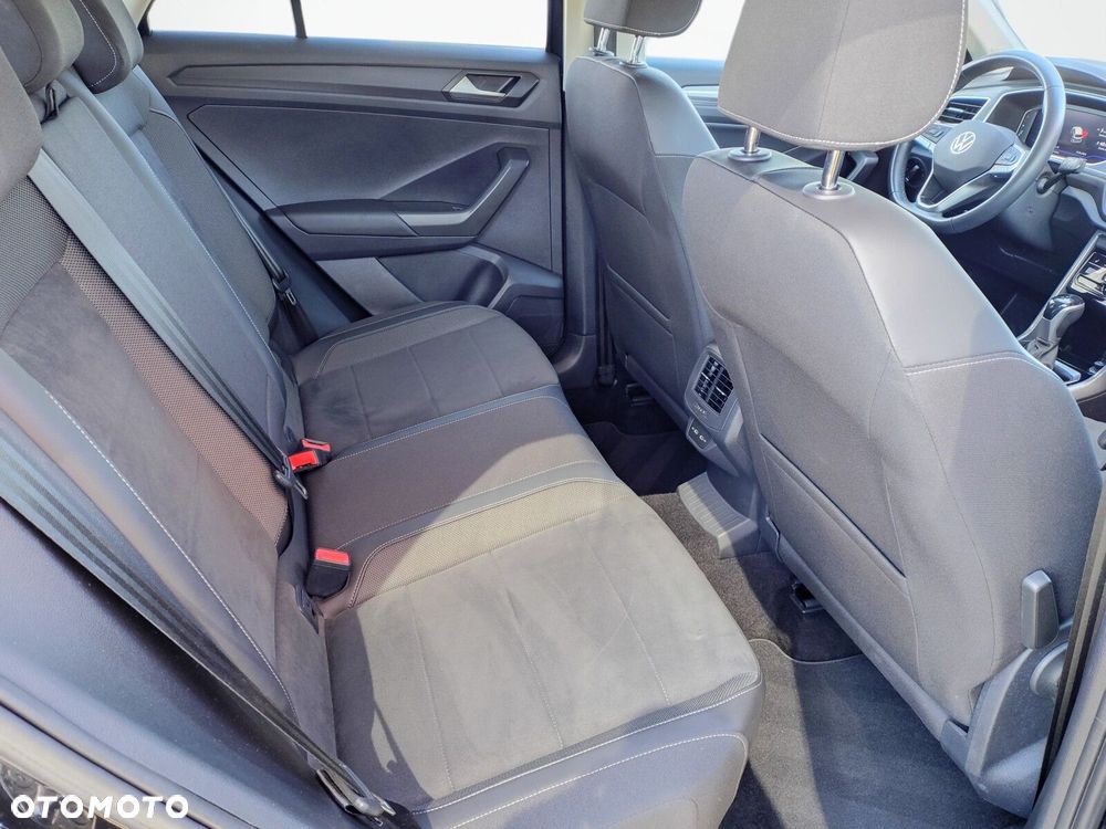 Volkswagen T-Roc - 15