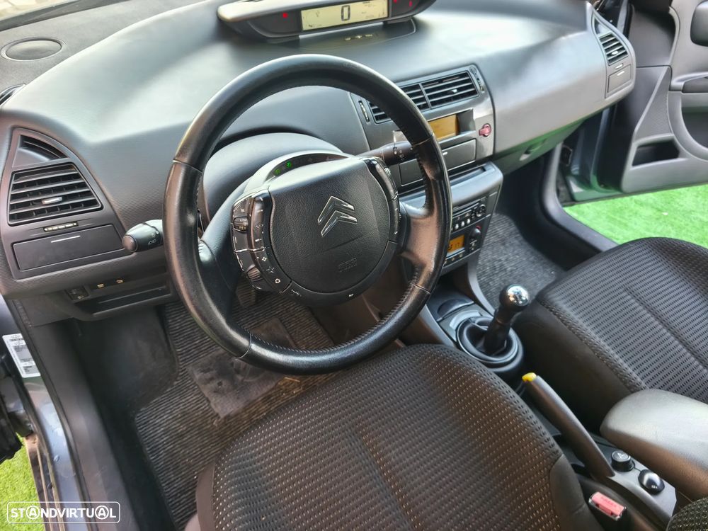 Citroën C4 1.6 HDi VTR Pack - 18