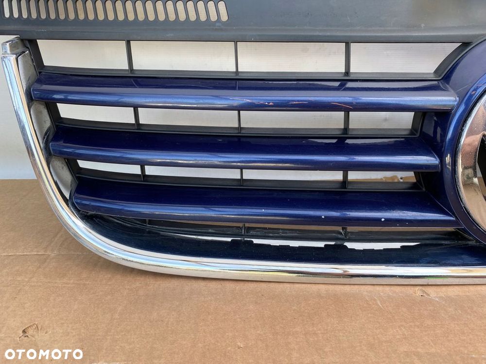 VW T5 CARAVELLE MULTIVAN 04- ATRAPA GRILL ORYGINAŁ METALIK 7H5A807101 - 5