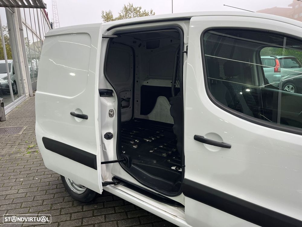 Peugeot Partner 1.6 HDI  3 LUGARES AC - 21