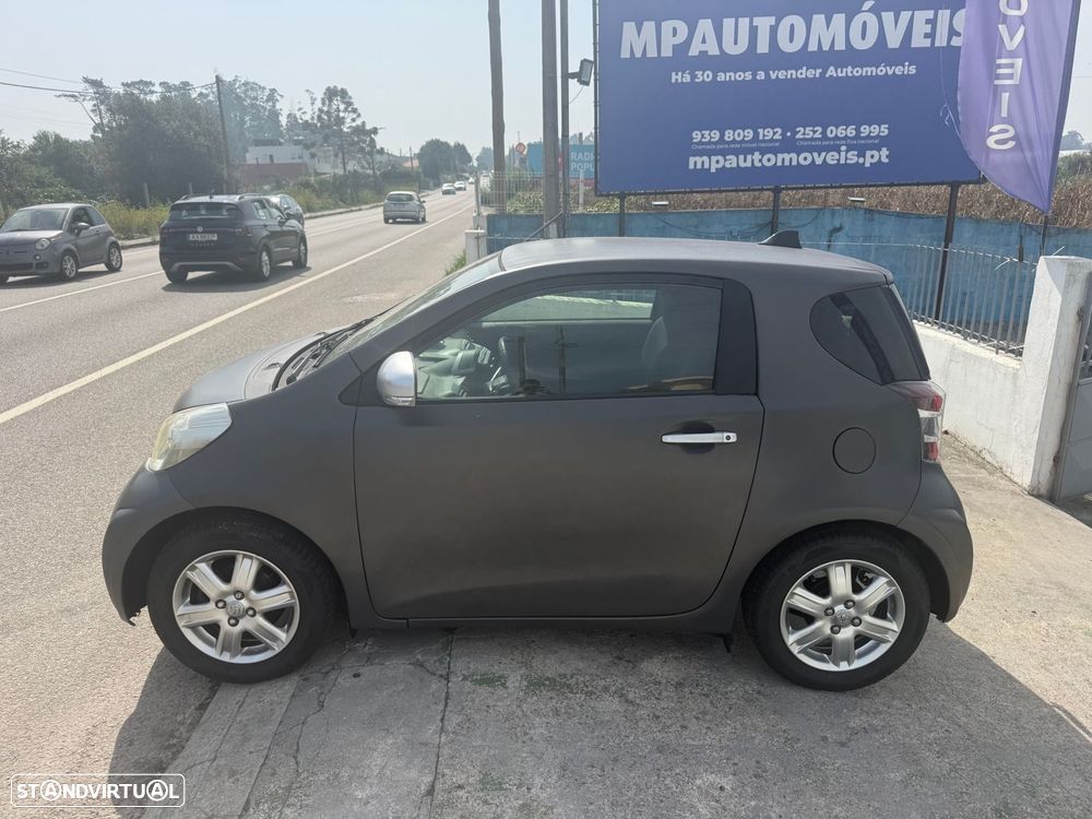 Toyota iQ 1.0 VVT-i - 8