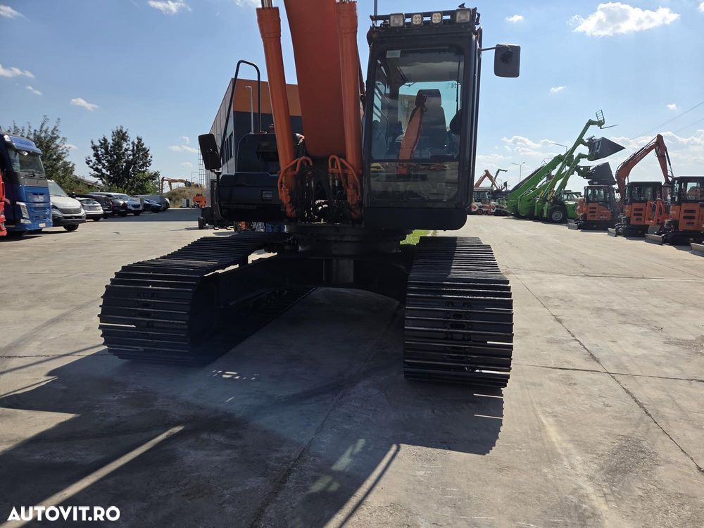 Hitachi ZX350LC, 8.053h, 40 tone, lung brate 20m, ad sapare 18m, cupa 1mc, contragreutate, senile late, consum mediu 25l/h, AC, protectie cabina, 3 pompe hidr Hitachi, revizie hidr efectuata, PROMOTIE 109.900 EUR+Tva - 12