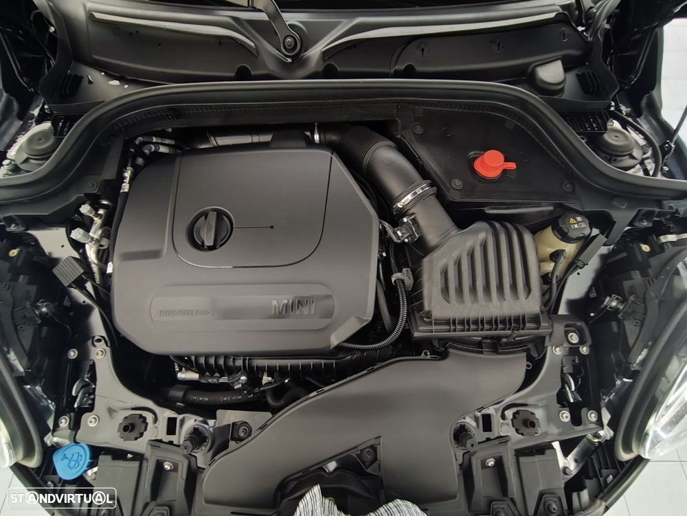 MINI 3 Portas Cooper Sport Edition Auto - 28