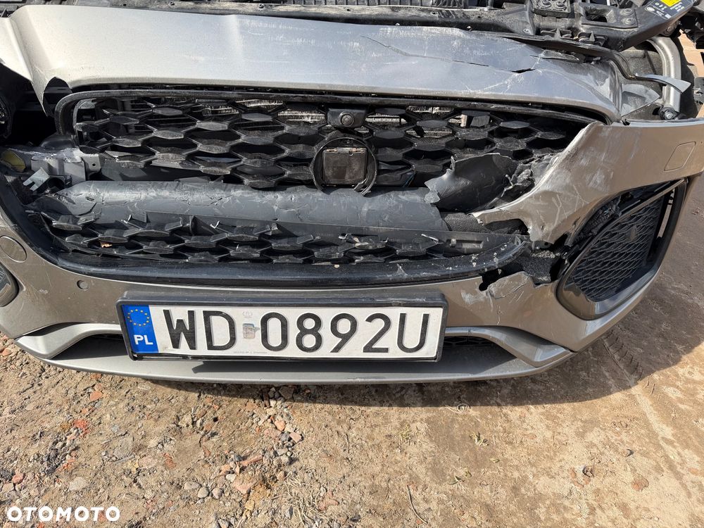 Jaguar XF P250 HSE - 11