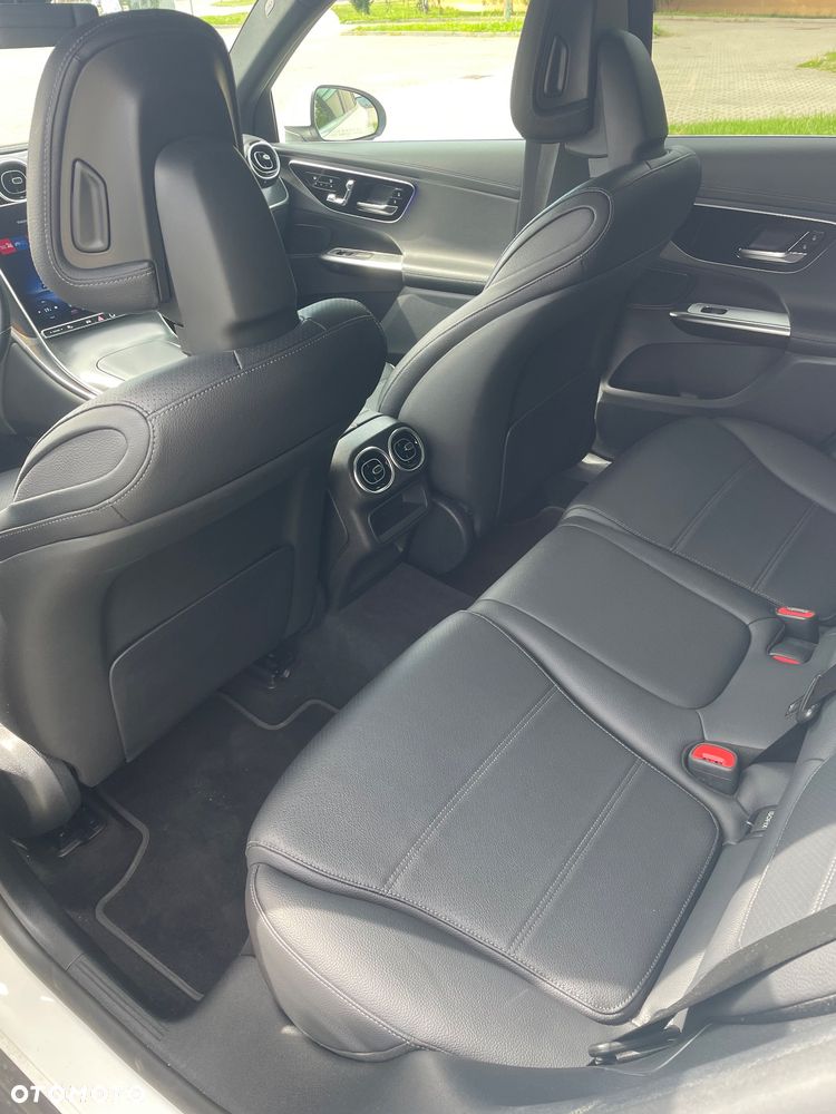 Mercedes-Benz GLC 300 4Matic 9G-TRONIC Avantgarde Advanced - 10