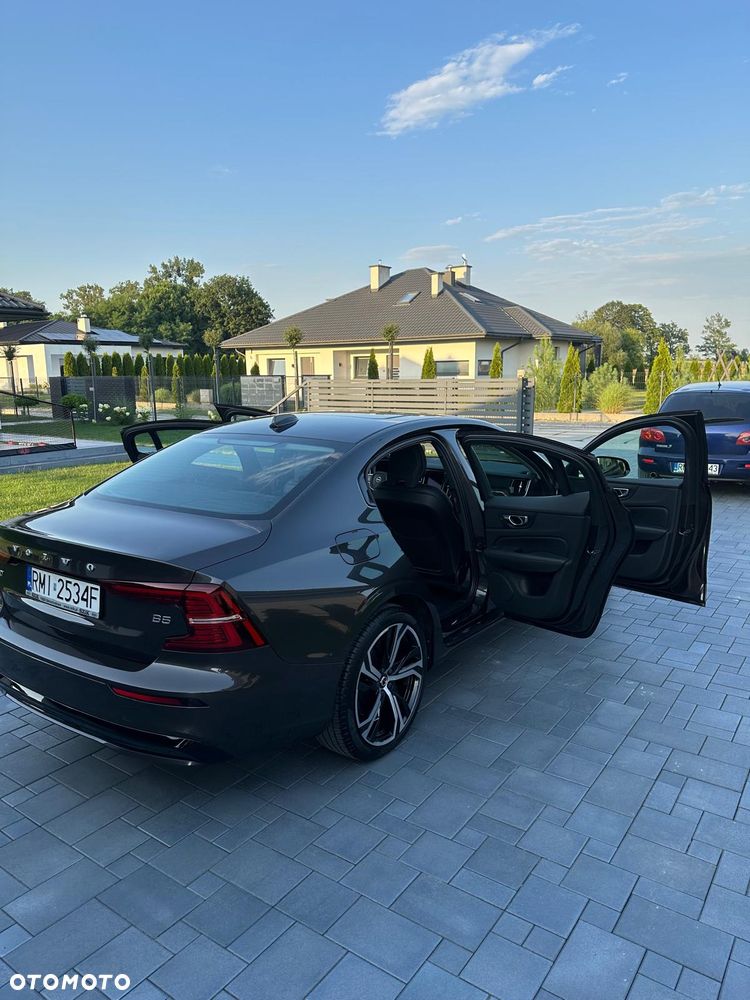 Volvo S60 B5 B Ultimate Dark - 14