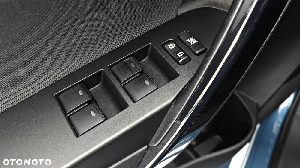 Toyota Auris 1.6 Premium Comfort - 23