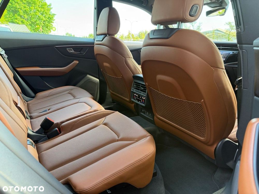 Audi Q8 50 TDI mHEV Quattro Tiptronic - 24
