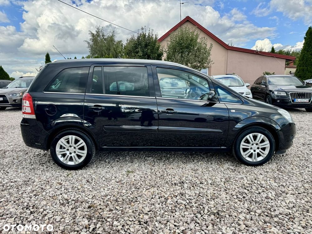 Opel Zafira - 18