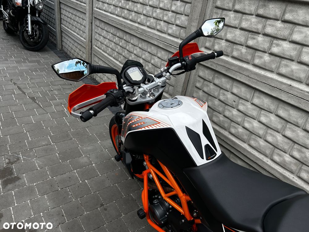 KTM Duke - 18