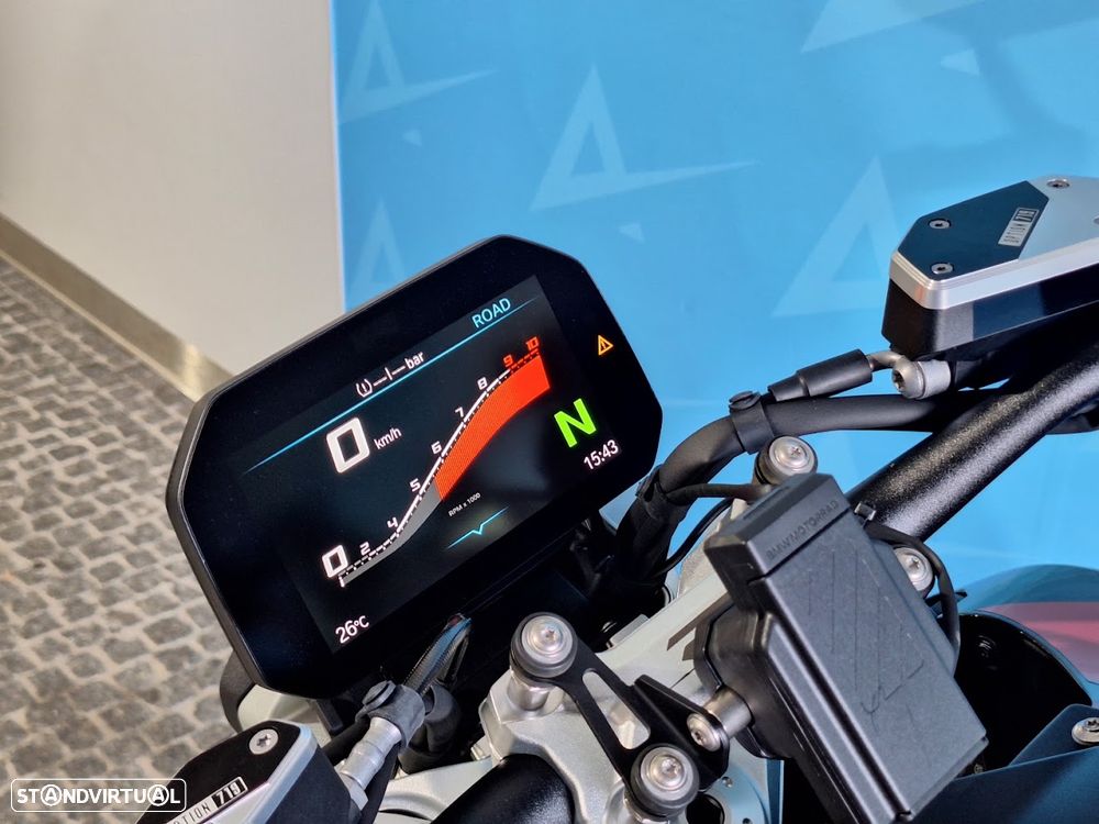 BMW R 1300 R - 10