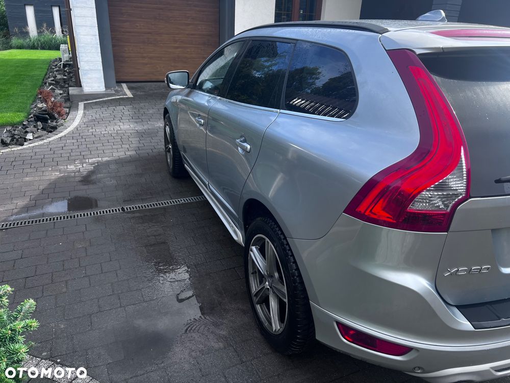 Volvo XC 60 D3 R-Design - 2