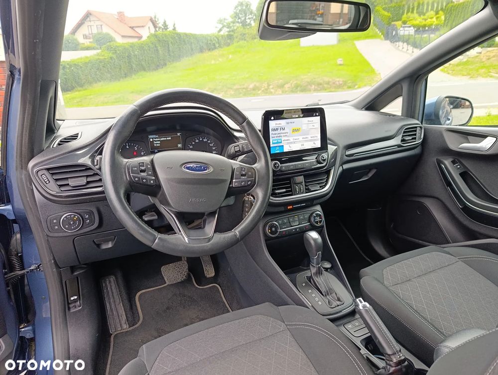 Ford Fiesta - 10