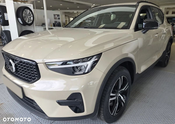 Volvo XC 40 B4 Plus Black Edition