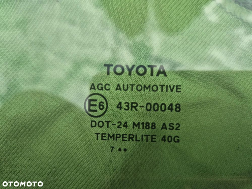 TOYOTA AURIS Prawa tylna szyba prawy tył drzwi 2017 43R00048 - 6