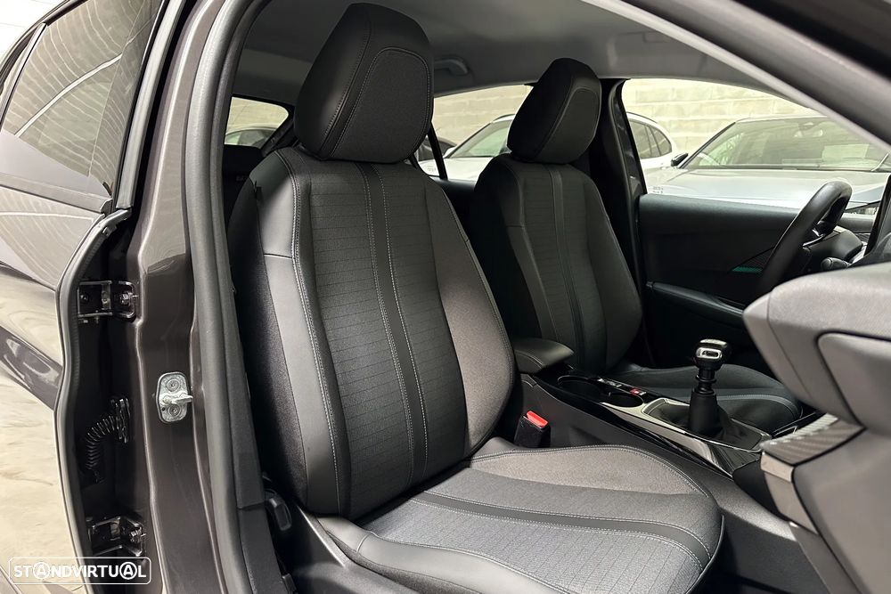 Peugeot 208 1.2 PureTech Allure - 11