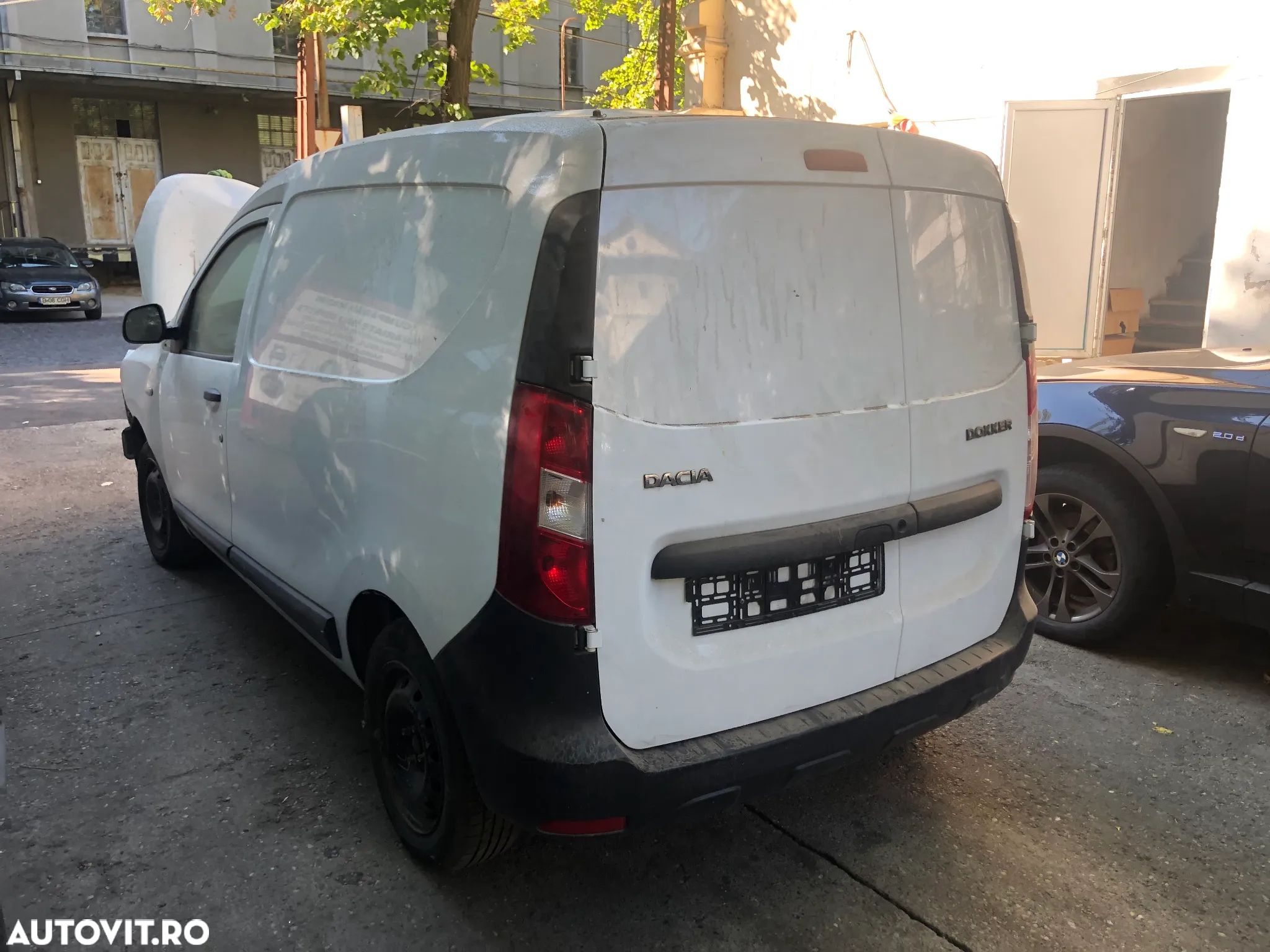 Dezmembrez Dacia Dokker 2013 1,5 dci alb - 1
