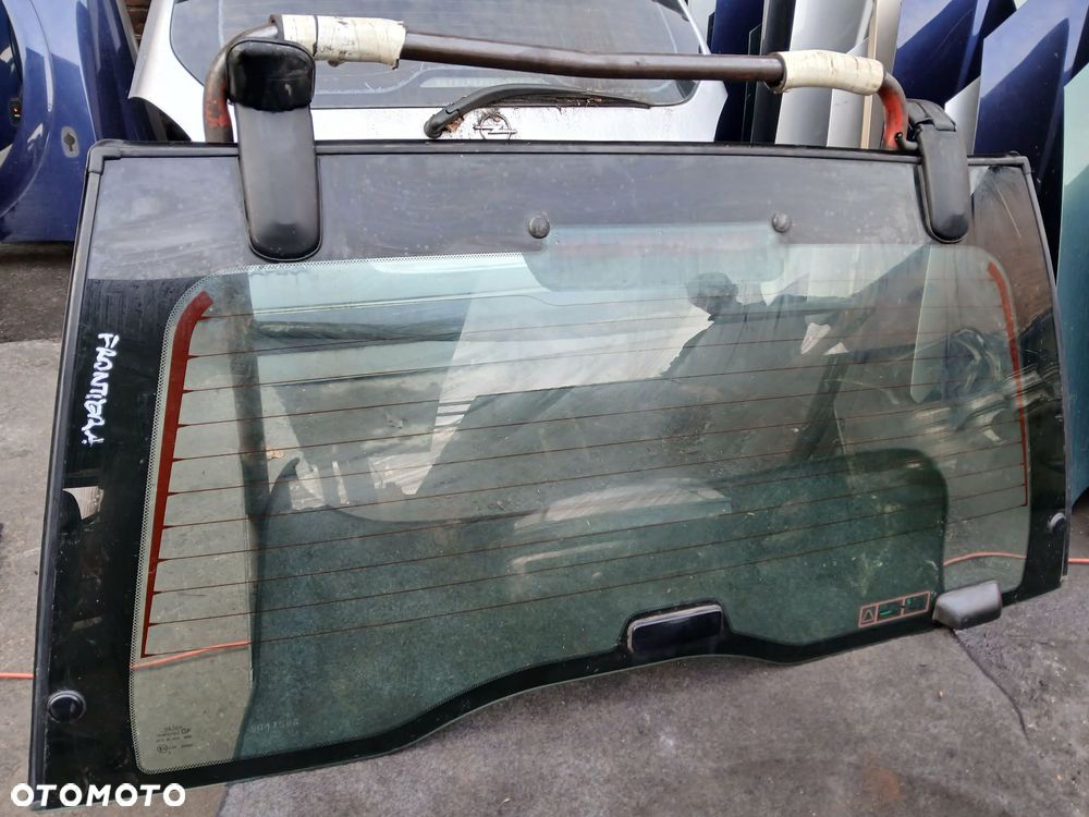 Opel Frontera szyba klapy bagażnika - 2