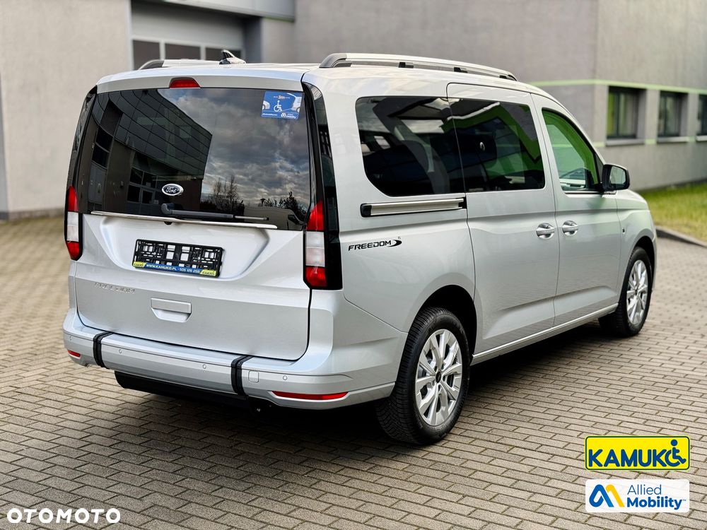 Ford Tourneo Connect 1.5 EcoBoost Titanium - 5