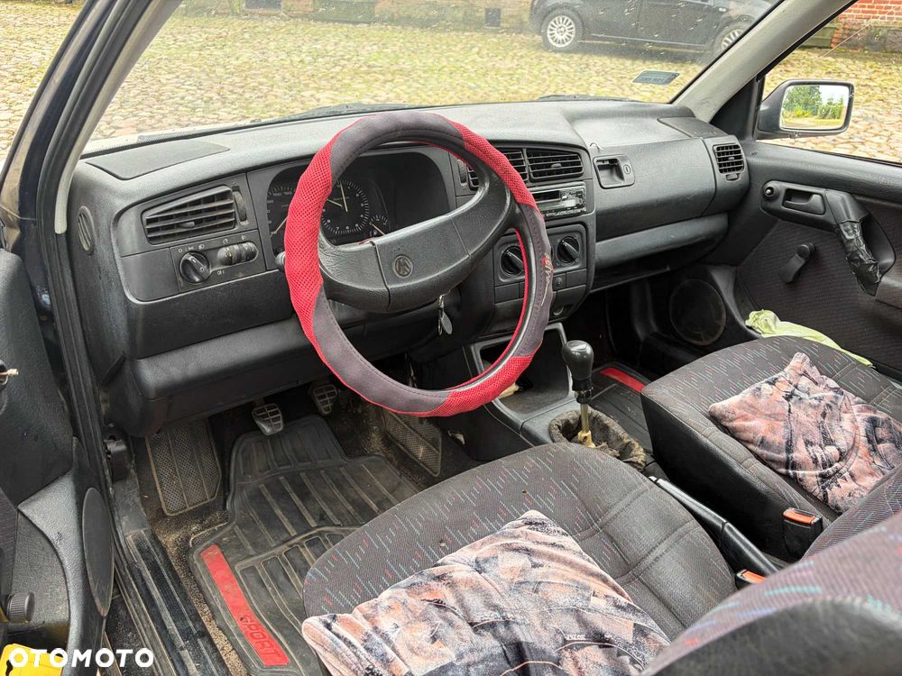 Volkswagen Golf - 4
