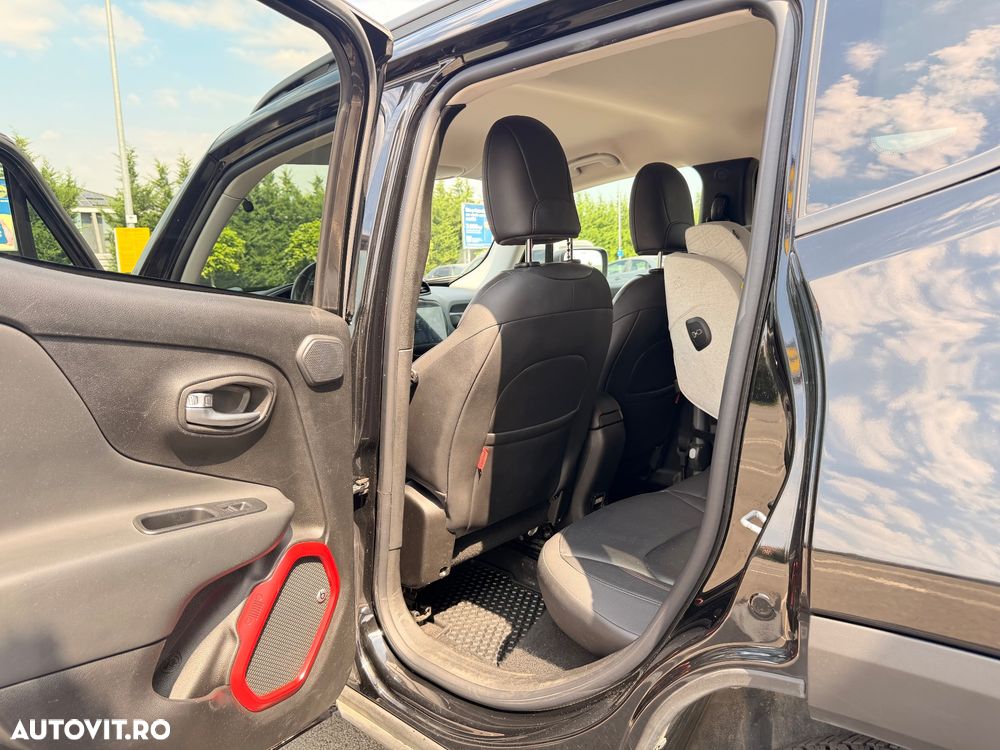 Jeep Renegade - 8