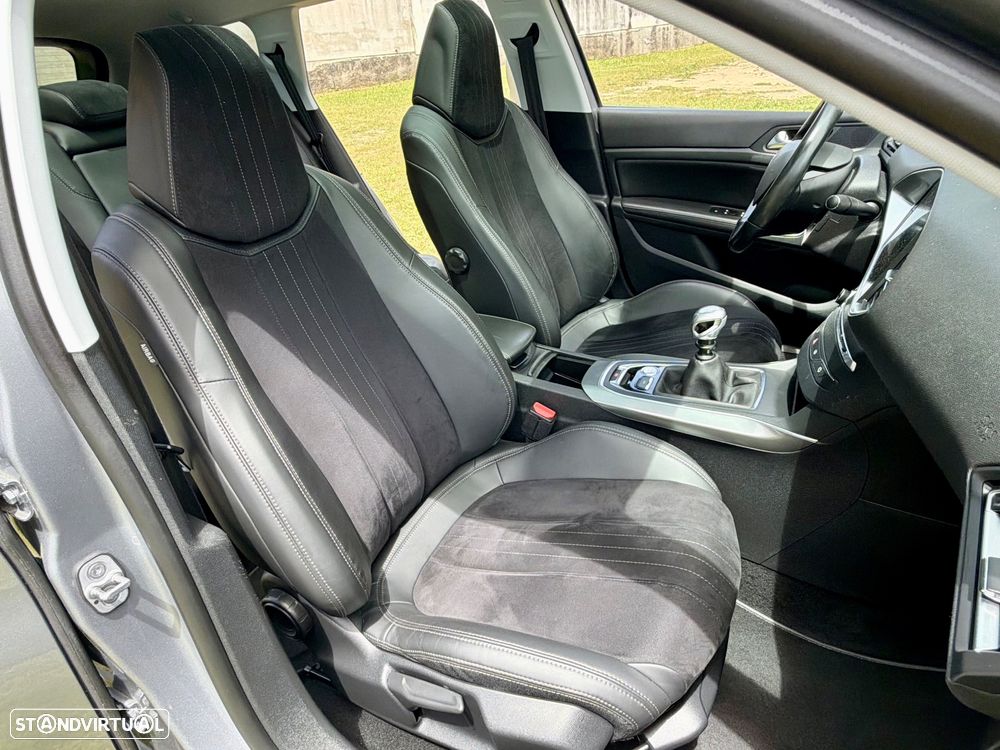 Peugeot 308 1.2 PureTech GT Line - 9