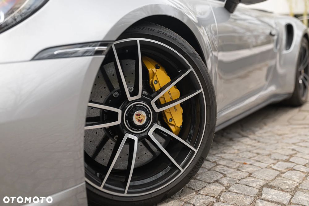 Porsche 911 Turbo S - 3