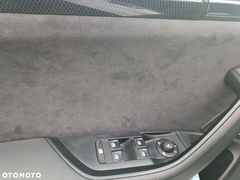 Skoda Superb 2.0 TSI Sportline DSG - 8