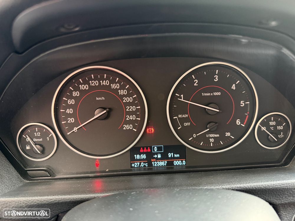 BMW 320 d Line Sport - 8