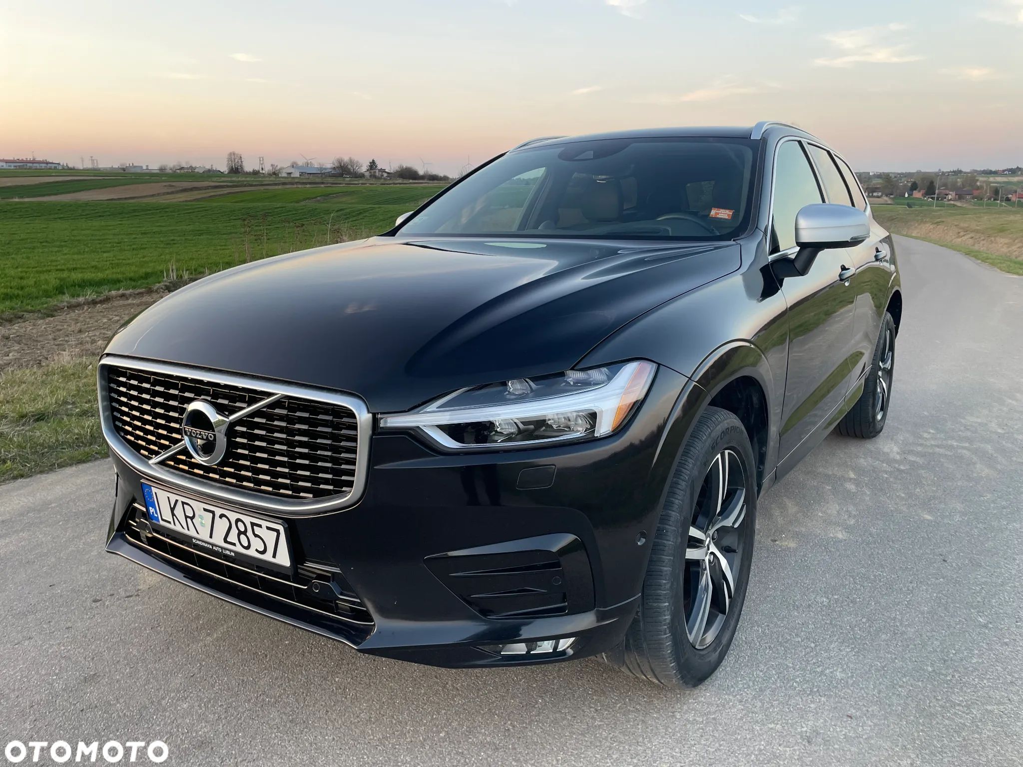 Volvo XC 60 T6 AWD R-Design - 1