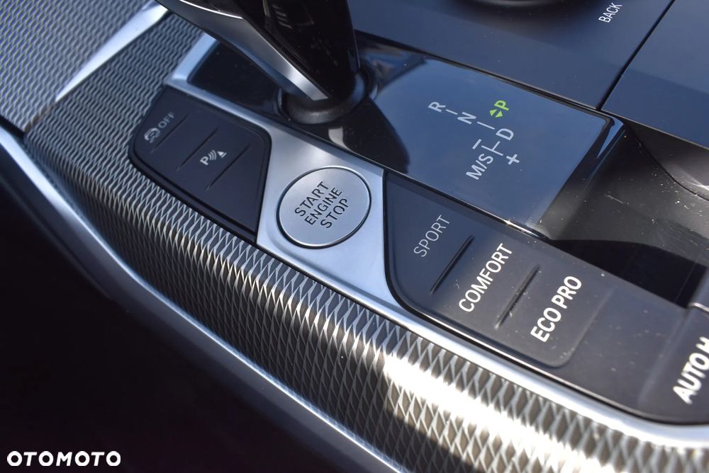 BMW Seria 3 320d xDrive MHEV M Sport sport - 30