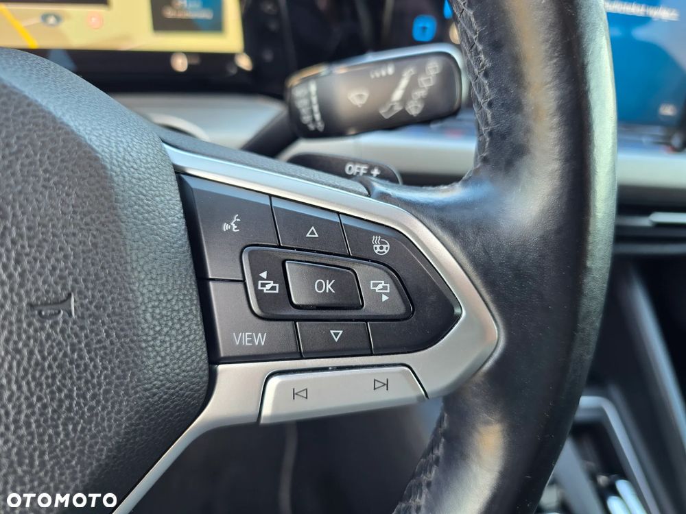 Volkswagen Golf - 28