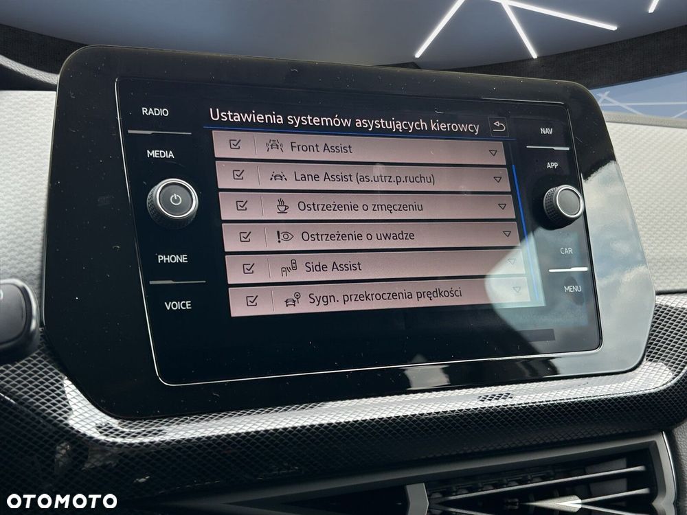 Volkswagen T-Cross - 22
