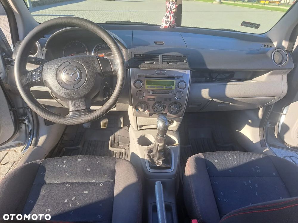 Mazda 2 - 11