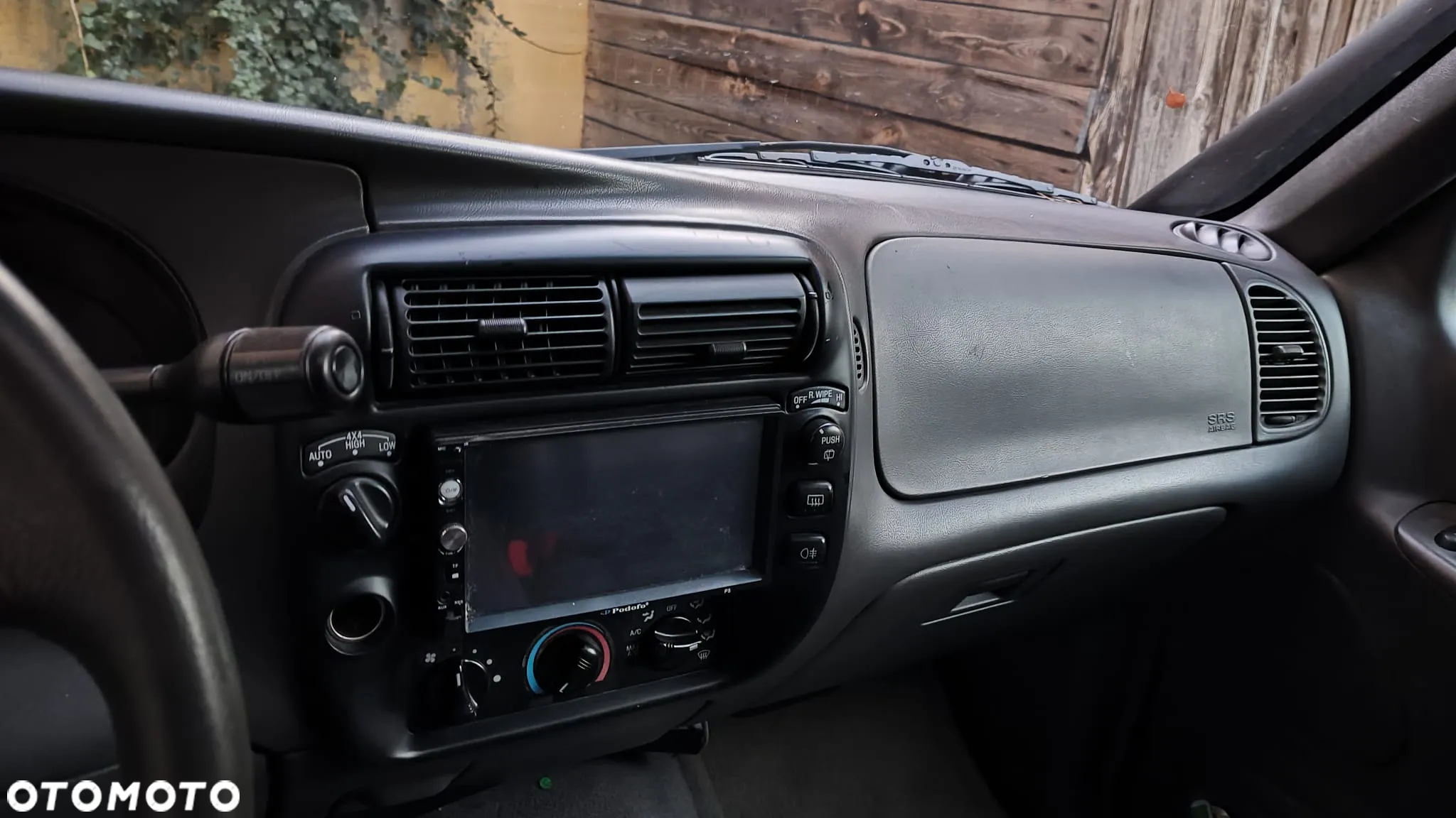 Ford Explorer 4.0 - 6