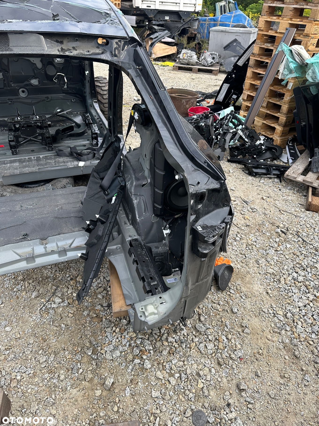 TYLNY PRAWY BŁOTNIK TESLA MODEL Y - 2